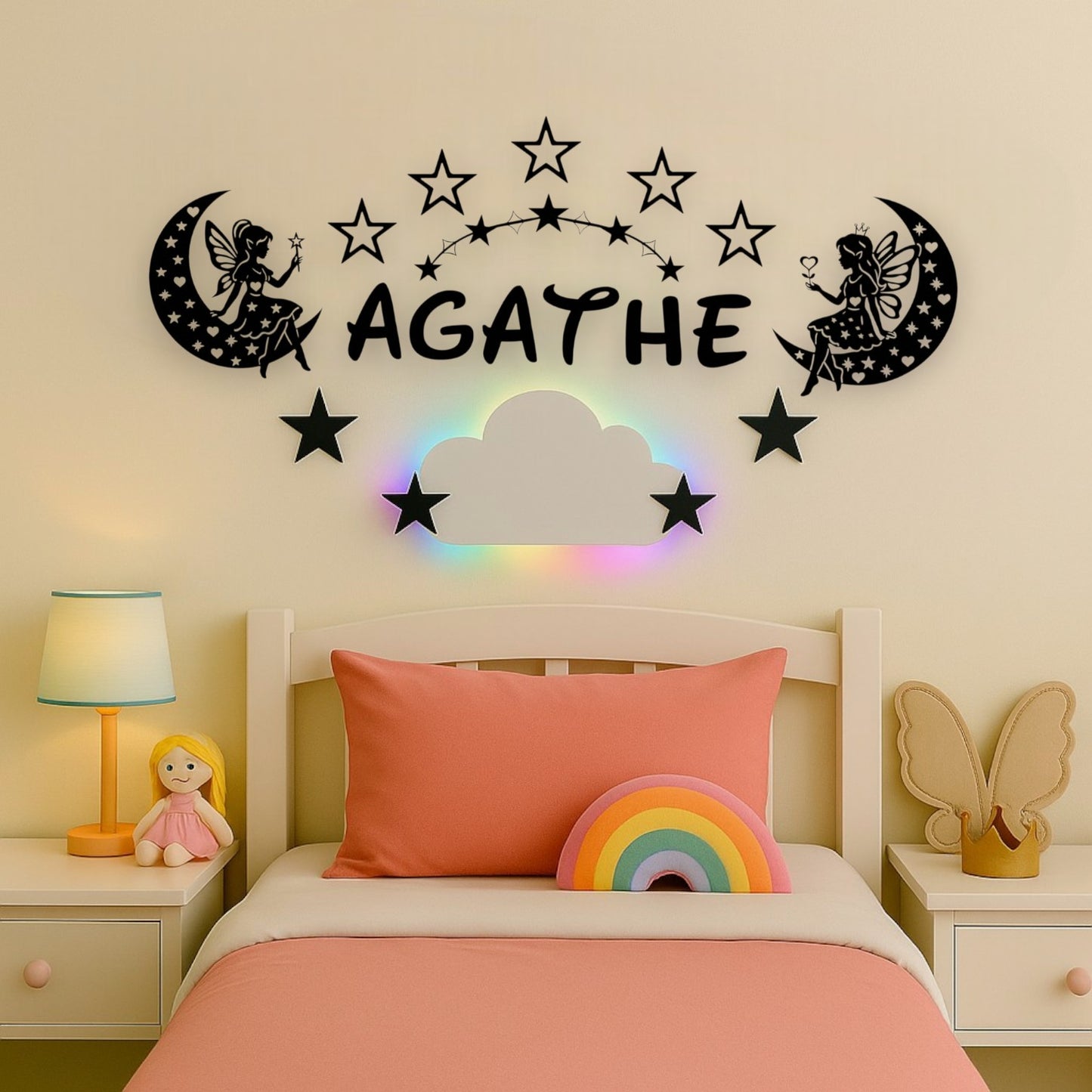 Déco murale féerique personnalisée pour chambre de fille- Fée sur lune
